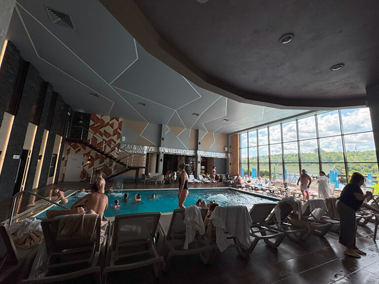 Охолоджувальні SPA-ритуали: Ваш Ідеальний Відпочинок у Спеку в «Лубенській Слободі»