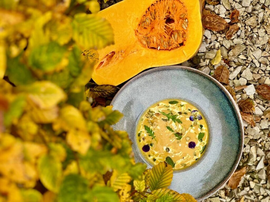 Як Організувати День Народження у Жовтні: Ідеї для Банкетів у «Лубенській Слободі»